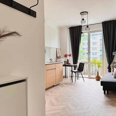 Popieluszki 8 Superapart Warsaw