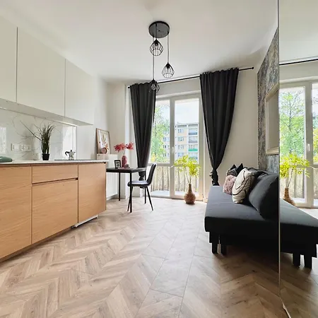 Popieluszki 8 Superapart * Warsaw